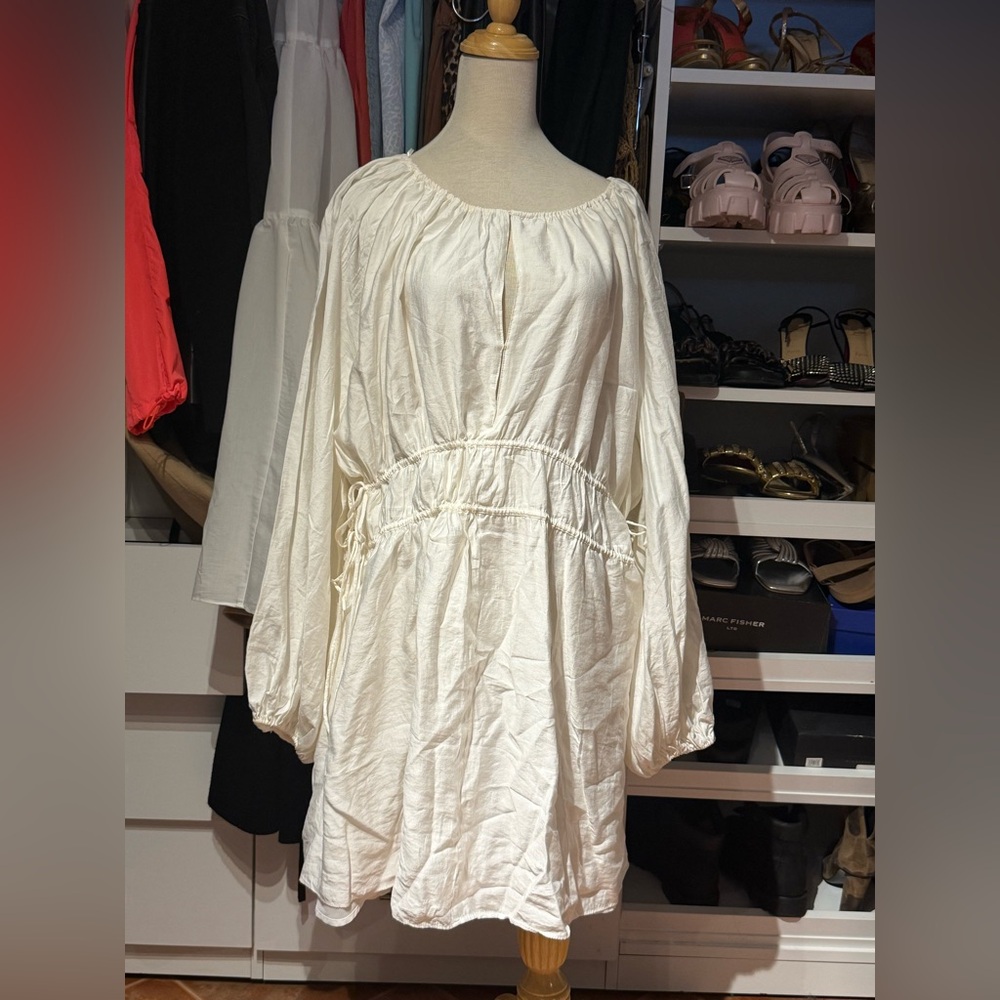 H&M Cream Long Sleeve Dress